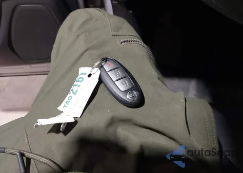 2017 Nissan Pathfinder S из США, поврежденный, VIN 5N1DR2MM6HC655544